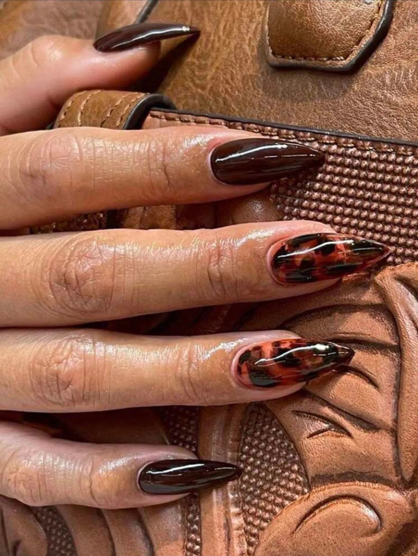 Novari Coffin Shape Natural Skin Tone