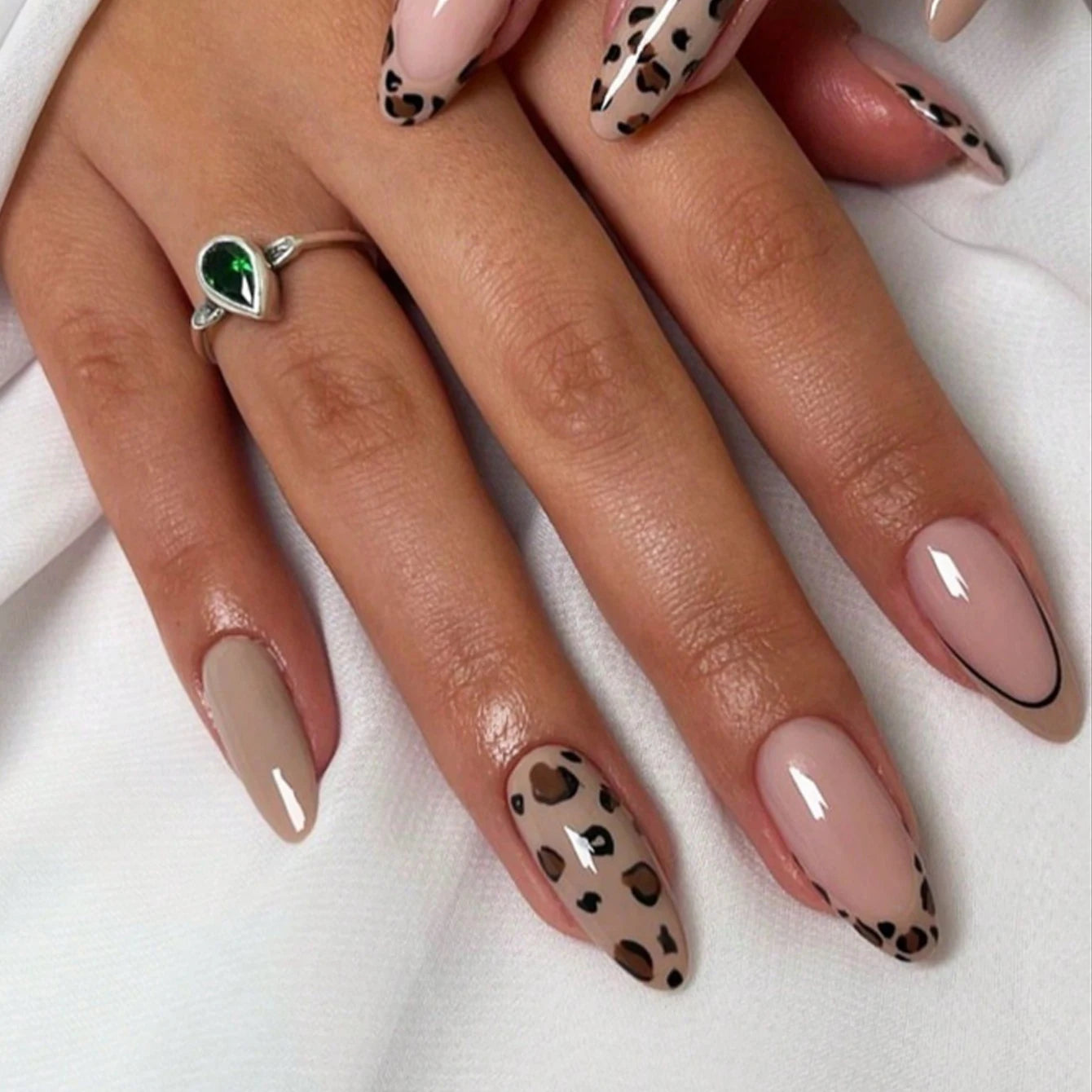 Novari Coffin Shape Natural Skin Tone