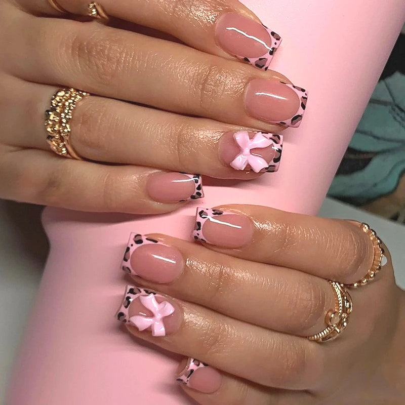 Novari Bowed French Tips